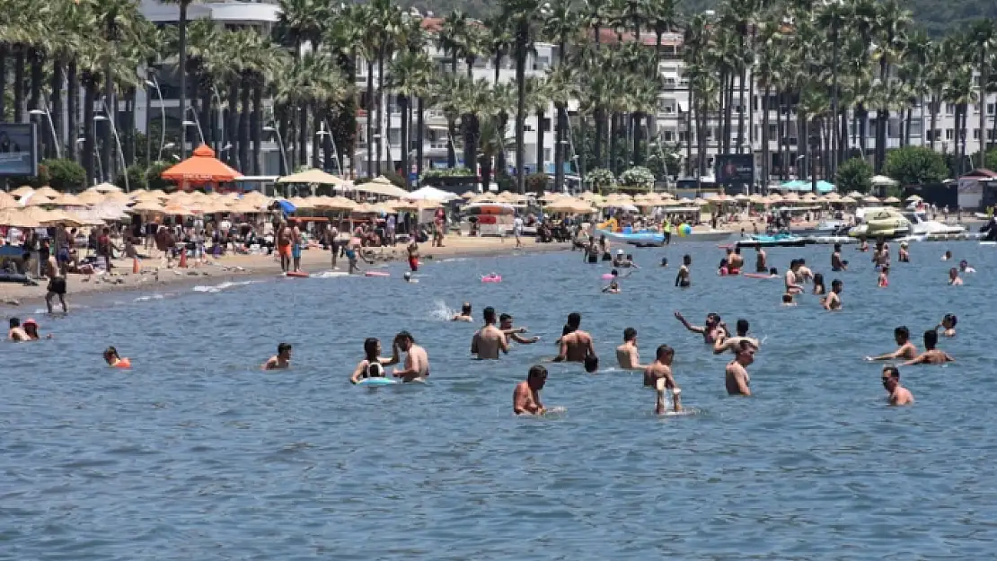 MUĞLA'NIN SAHİLLERİNDE YOĞUNLUK OLUŞTU