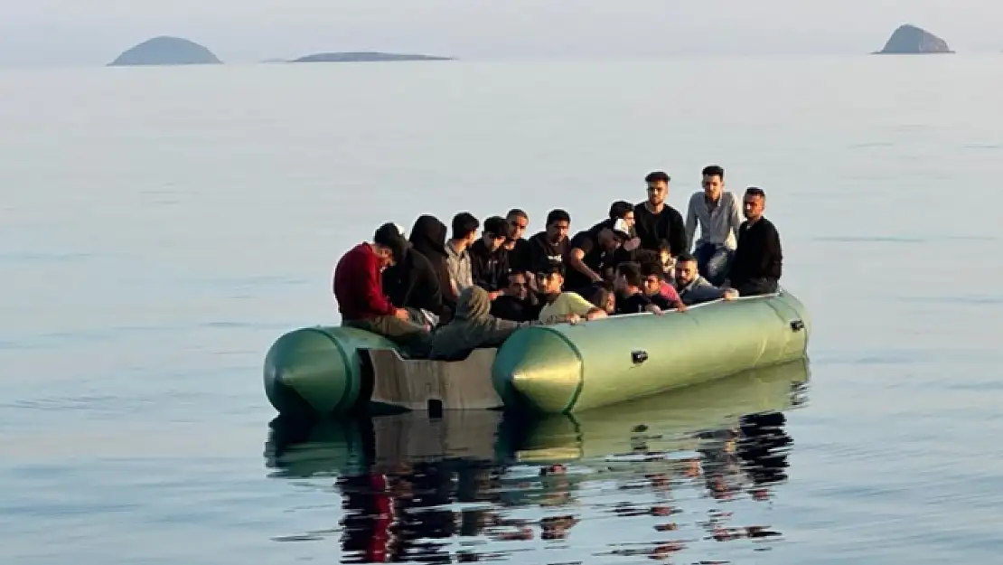 BODRUM'DA 27 DÜZENSİZ GÖÇMEN KURTARILDI