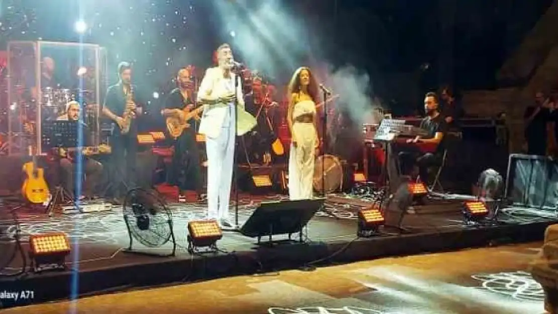 BODRUM'DA HAKAN ALTUN RÜZGARI ESTİ