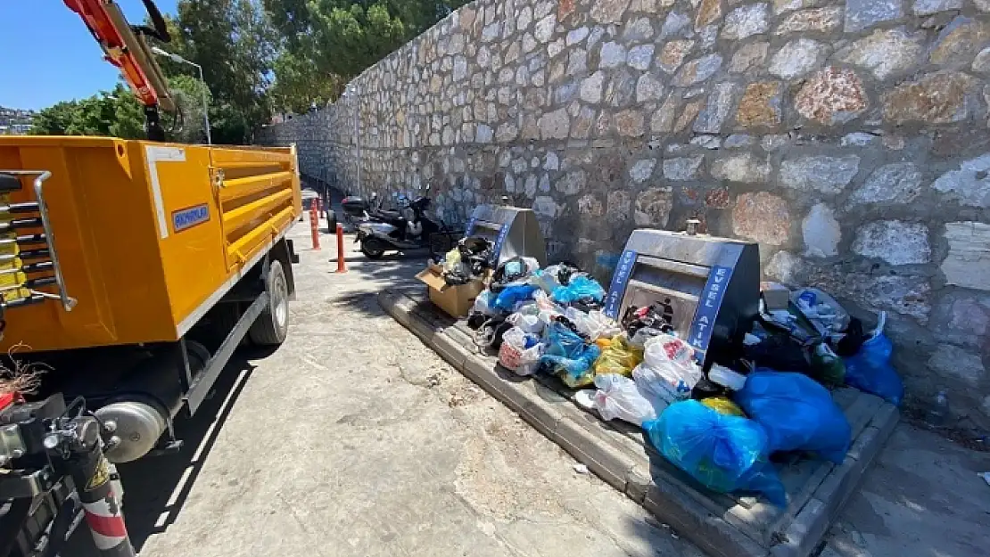 BODRUM'DA TONLARCA ATIK TOPLANDI