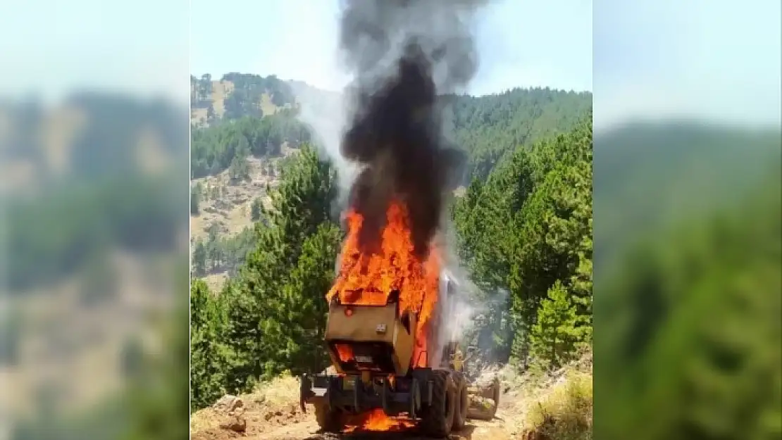 KÖYCEĞİZ'DE İŞ MAKİNESİ YANGINI İHA TARAFINDAN TESPİT EDİLDİ