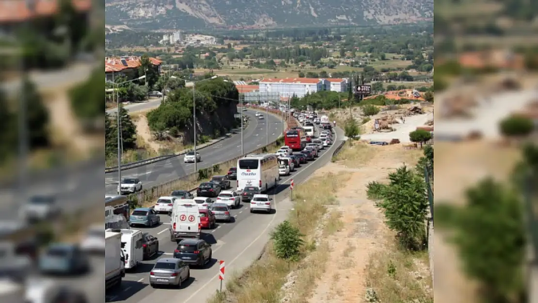 MUĞLA'YA BAYRAMDA 600 BİN ARAÇ GİRİŞ YAPTI