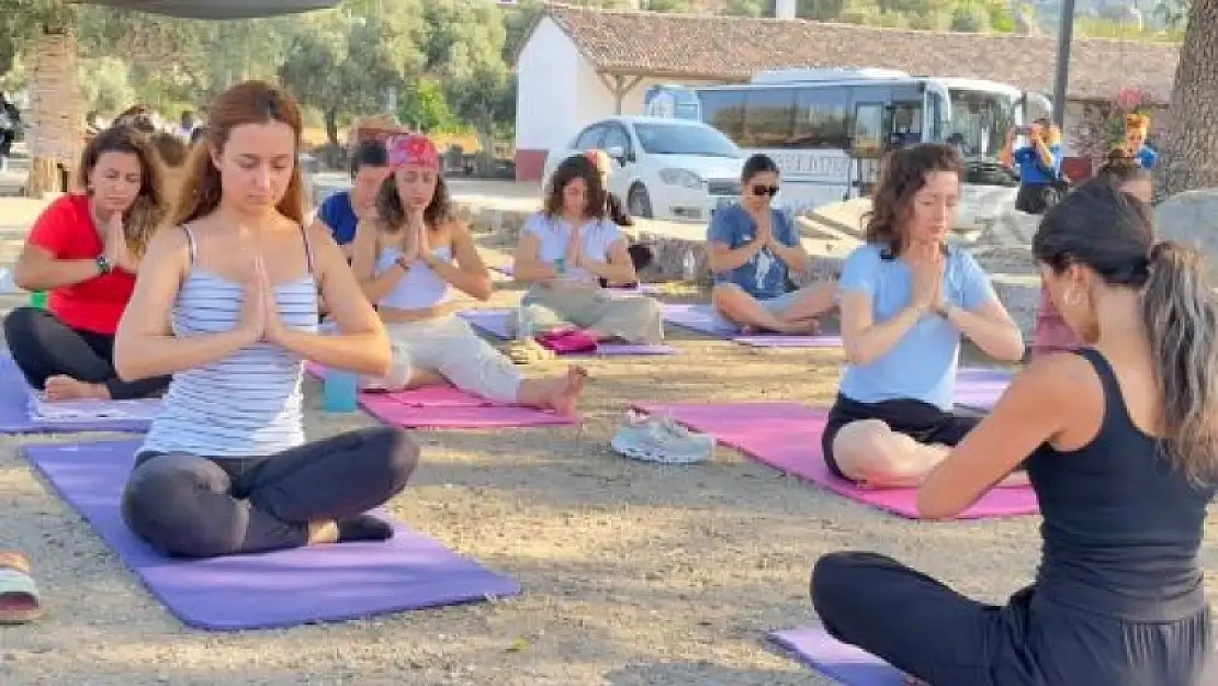 BAFA GÖLÜ MANZARALI YOGA ETKİNLİĞİ BEĞENİ TOPLADI