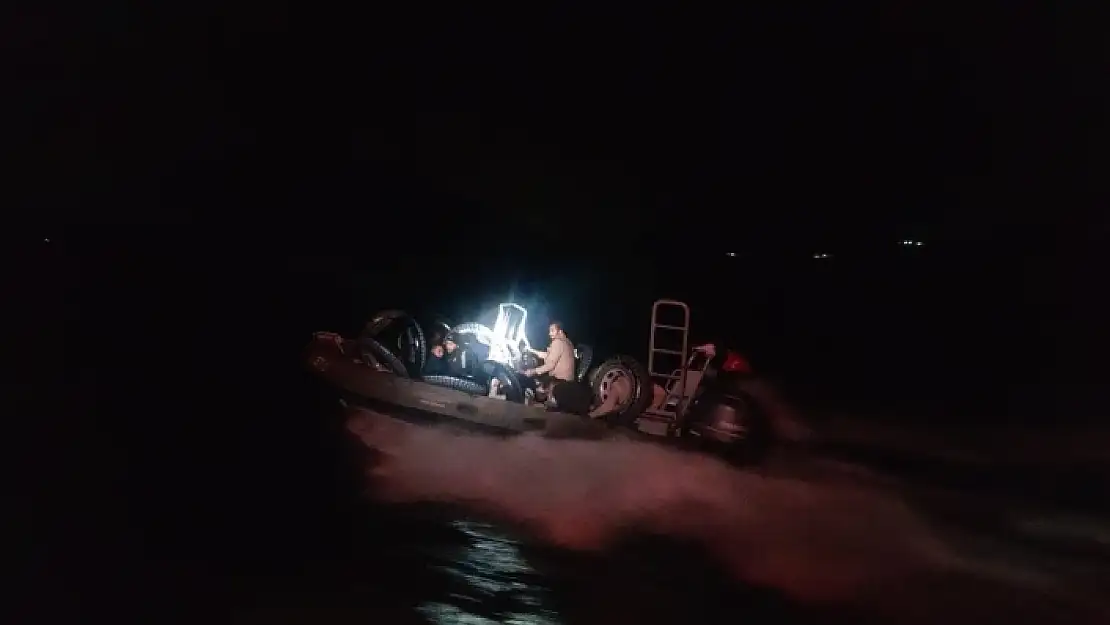 BODRUM AÇIKLARINDA 19 DÜZENSİZ GÖÇMEN YAKALANDI!