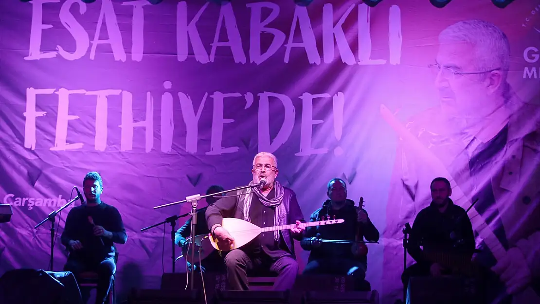 ESAT KABAKLI, FETHİYE'DE KONSER VERDİ