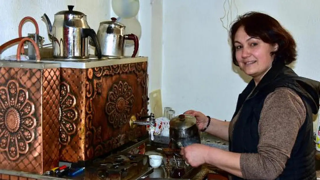 ÇOCUKLARININ EĞİTİMİ İÇİN KAHVEHANE İŞLETMEYE BAŞLADI