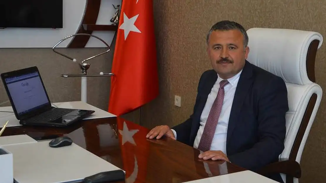 MEHMET DEMİR KESİN OLMAYAN SONUÇLARA GÖRE KAVAKLIDERE İLÇESİNİ KAZANDI