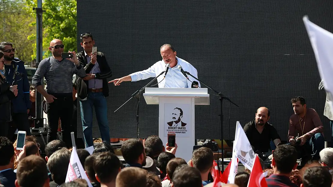 BEHÇET SAATCI ORTACA'DA BİNLERE SESLENDİ