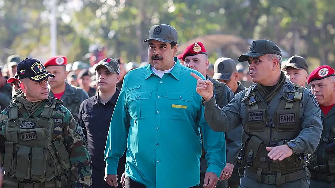 Maduro'dan askerlere birlik ve disiplin talimatı