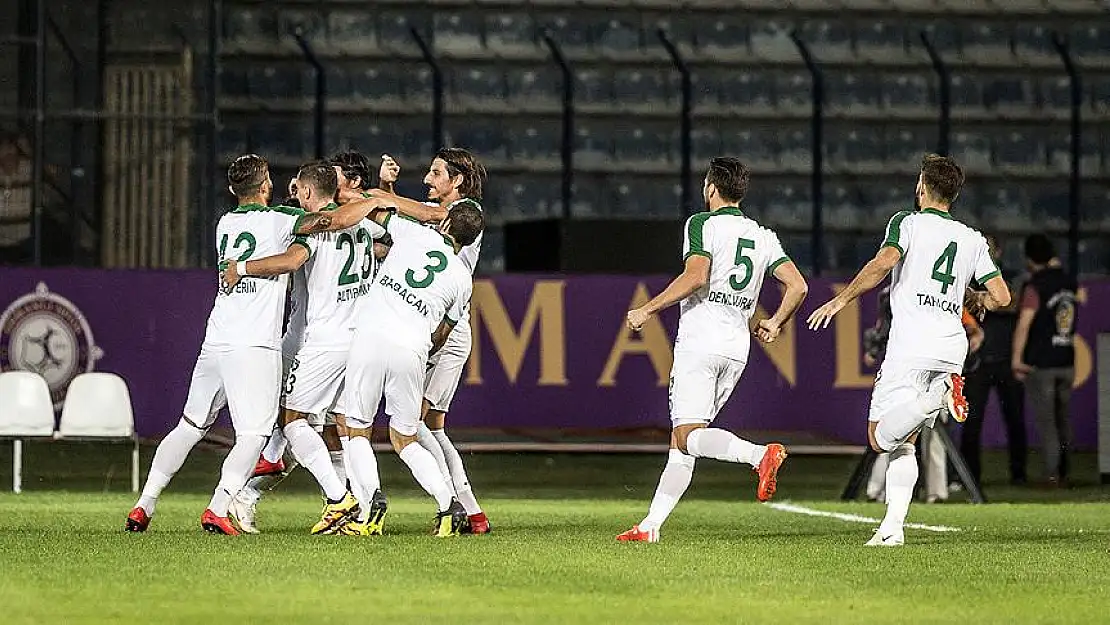 Spor Toto 1. Lig'de kıran kırana zirve yarışı