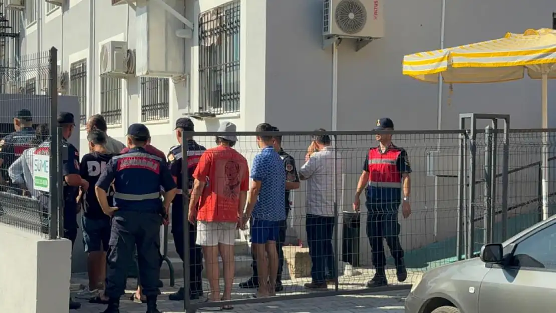 Karadere plajında 57 düzensiz göçmen yakalandı! 6 kişi tutuklandı