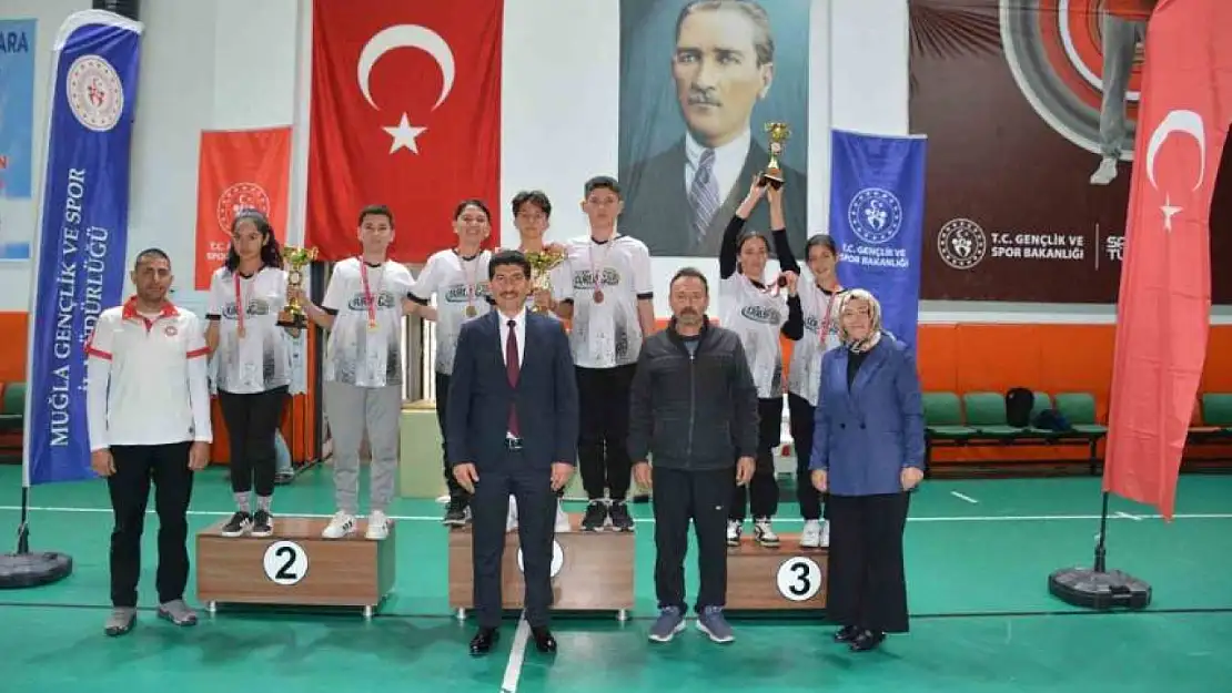 Köyceğiz'de ödüllü Floor Curling İl Birinciliği Müsabakaları