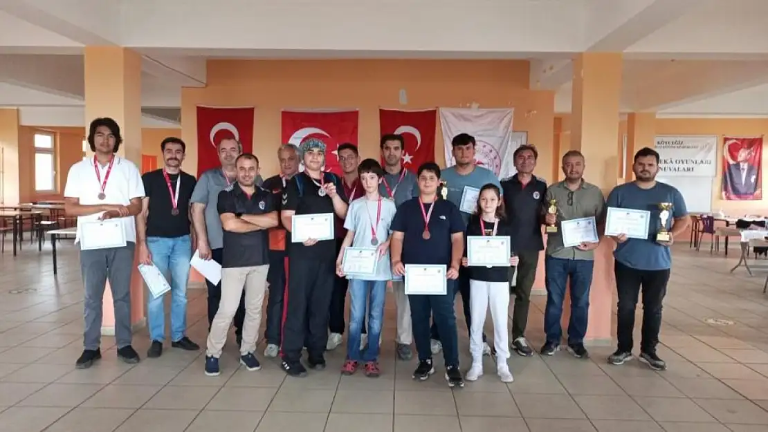 Köyceğiz'de satranç turnuvası düzenlendi