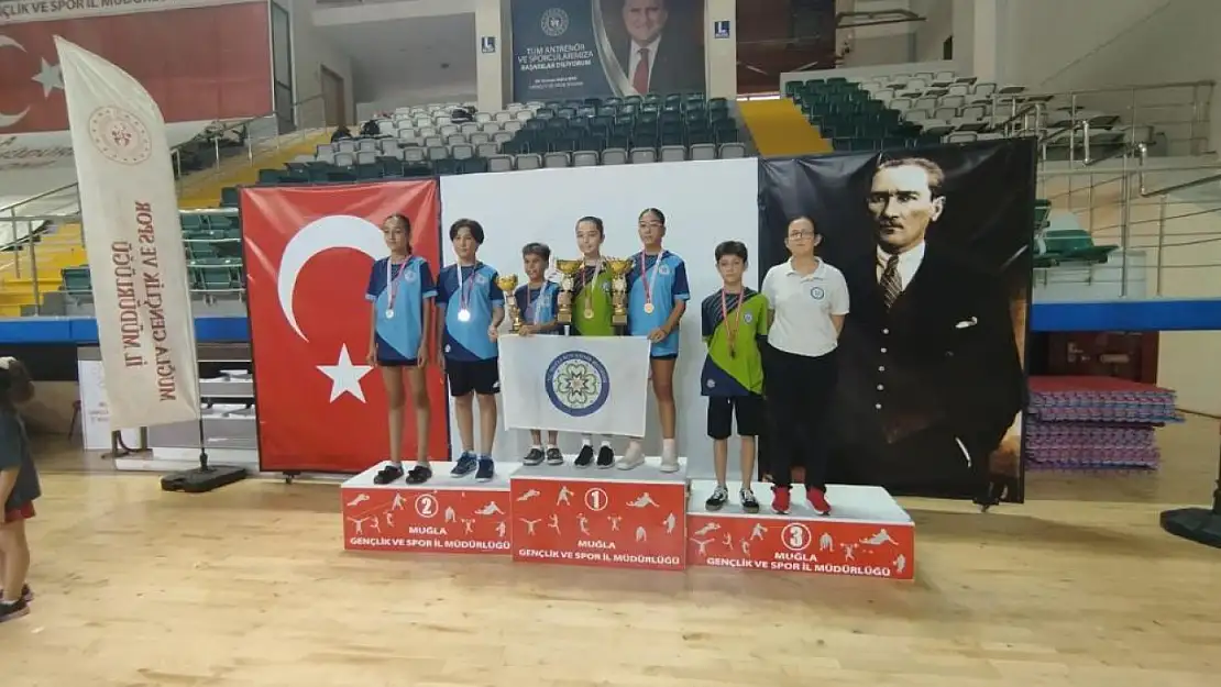 Masa tenisinde Muğlalı sporcular turnuvaya damga vurdu