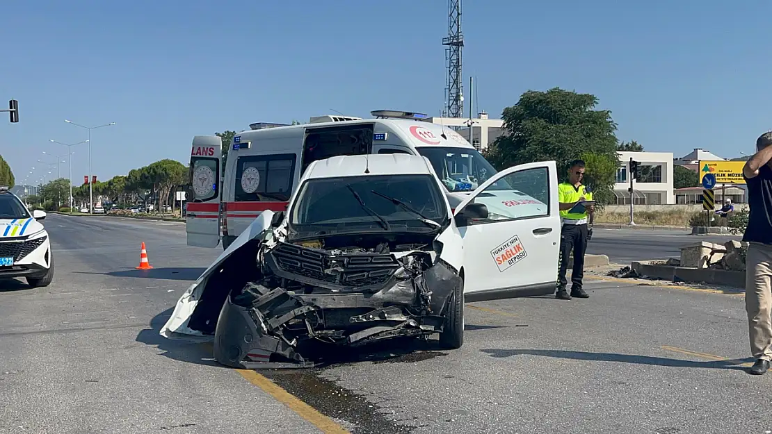 Menteşe'de korkunç kaza! Otomobiller hurdaya döndü