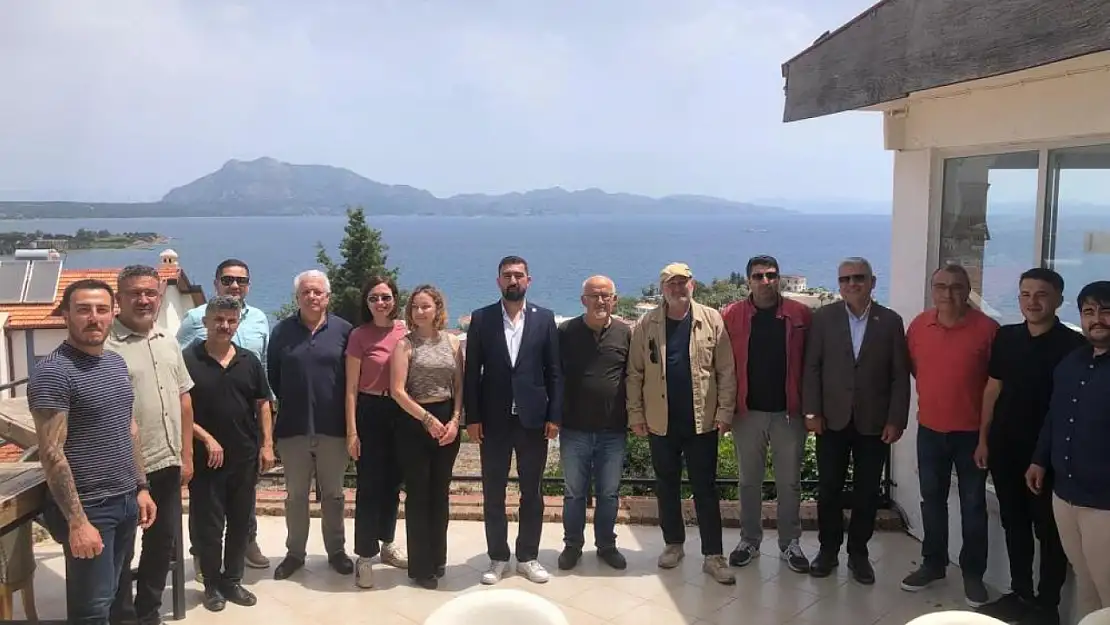 MHP Datça İlçe Başkanı Oğuzhan Özçelik basınla buluştu