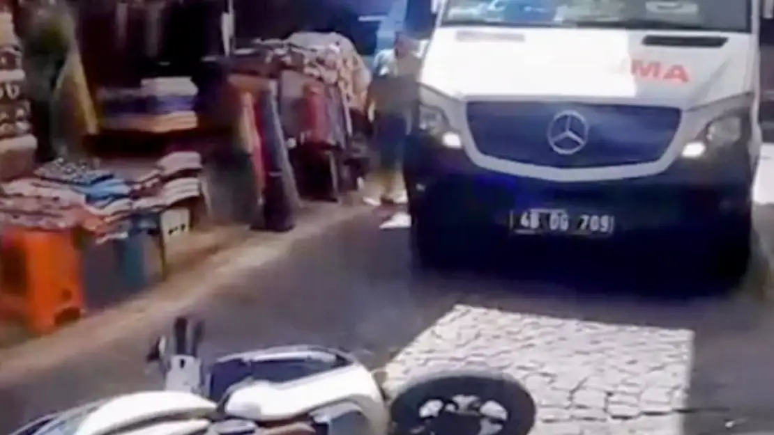 Milas'ta bir anda yola fırlayan çocuğa motosiklet çarptı