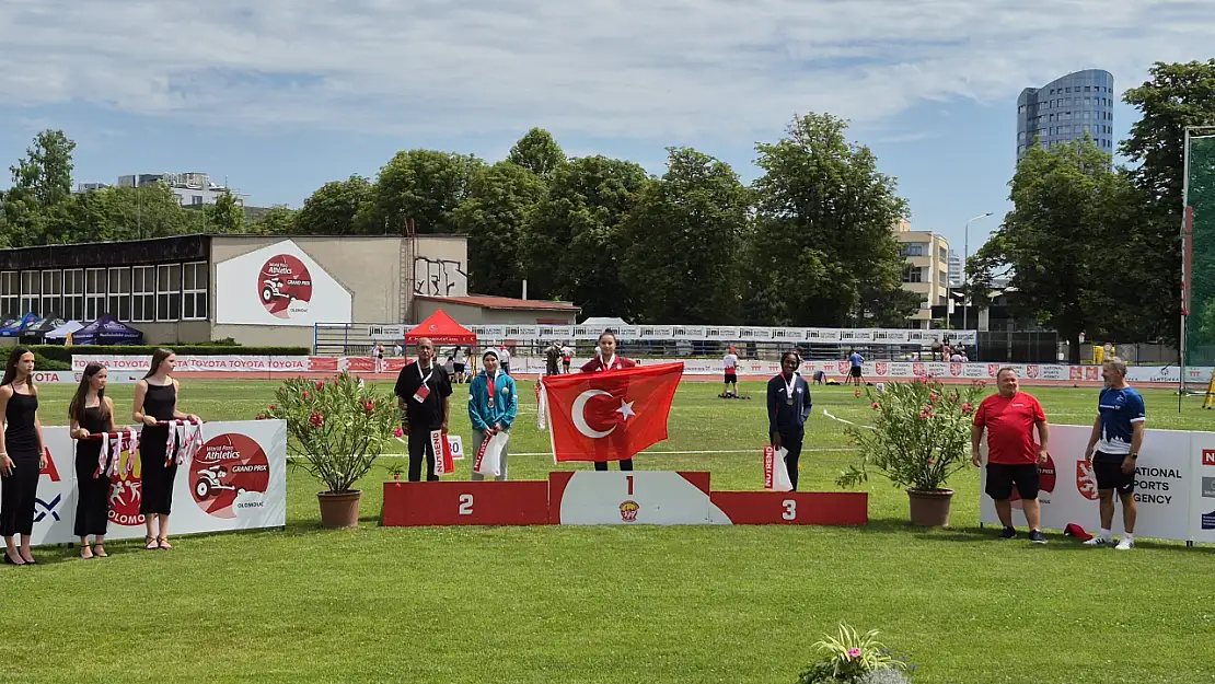 Milli para atlet Ebrar Keskin'den altın madalya! Türkiye'yi gururlandırdı