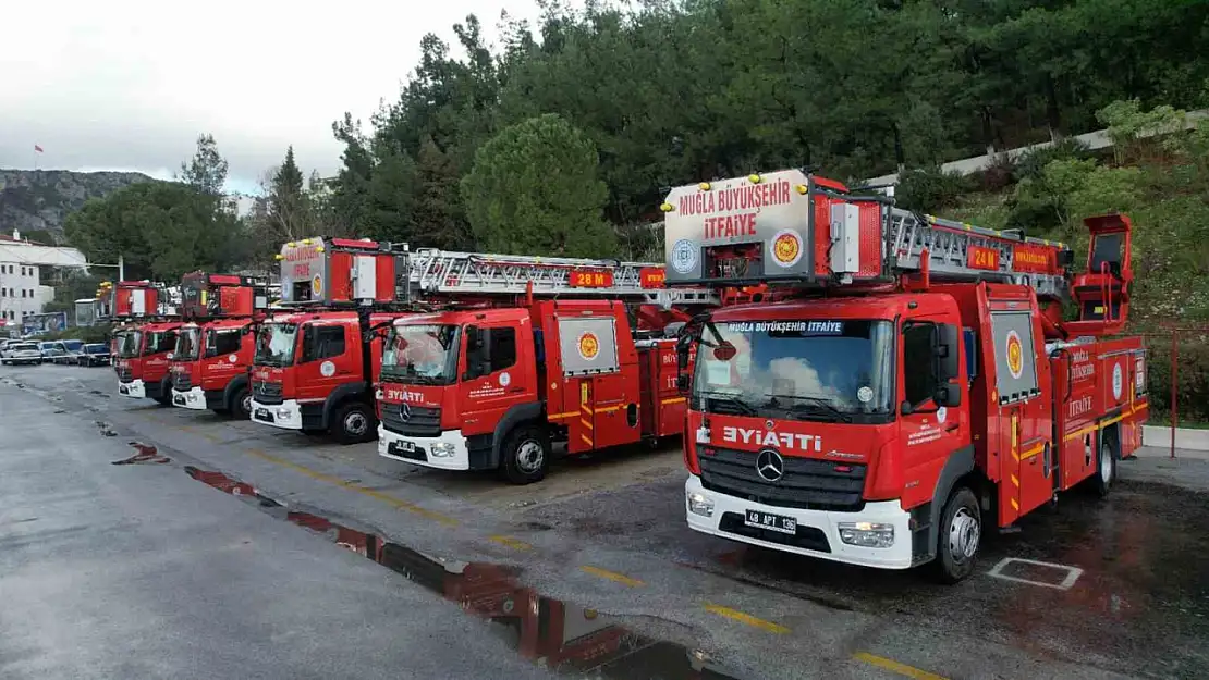 Muğla Büyükşehir İtfaiyesi'ne 72 yeni araç