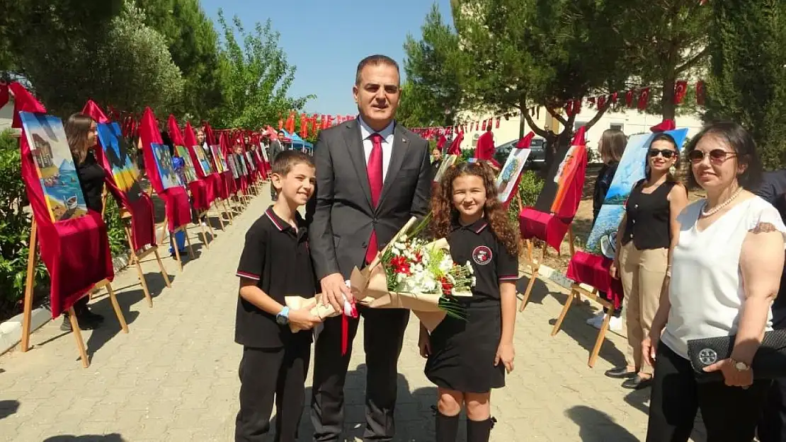 Muğla'da 163 bin öğrenci karne sevinciyle yaz tatiline girdi
