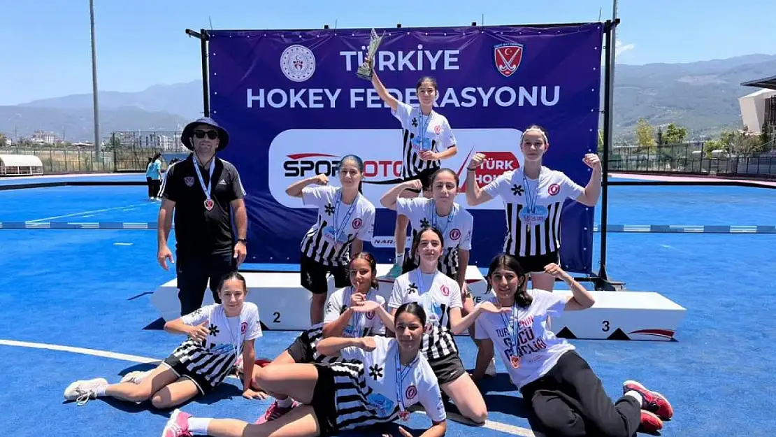 Muğla'nın yıldız kızları Türkiye üçüncüsü oldu