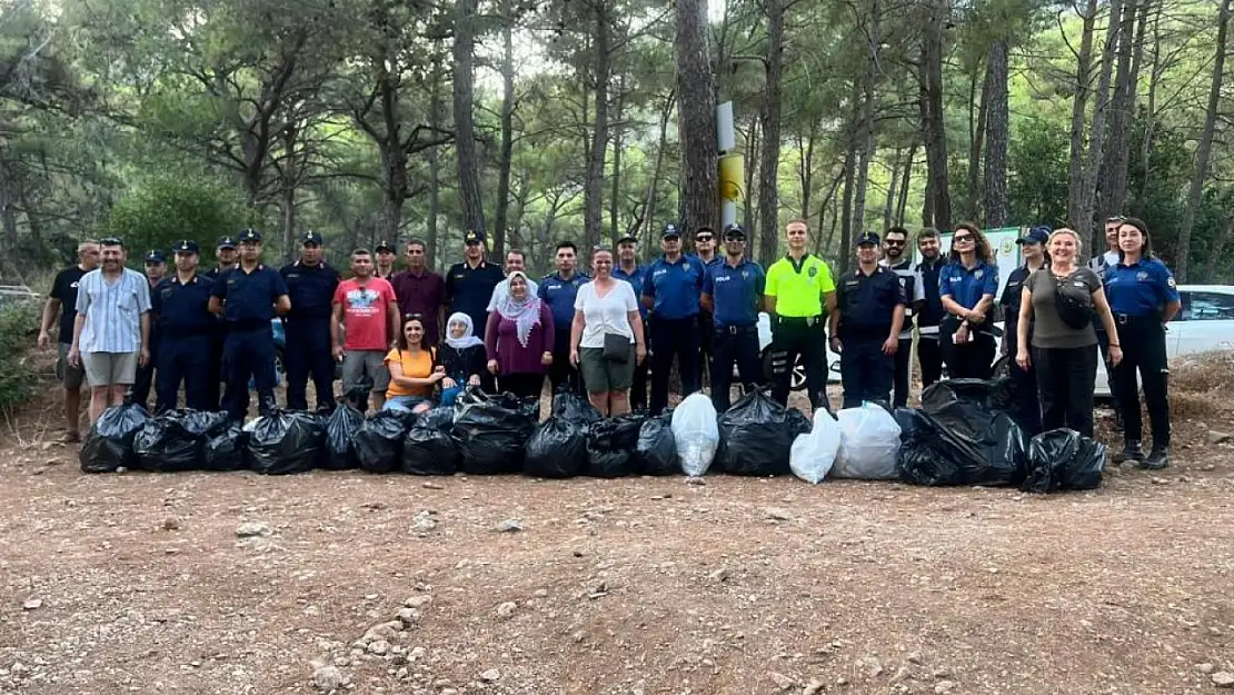 Muğla Ula'da orman yangınlarına karşı çevre temizliği etkinliği yapıldı