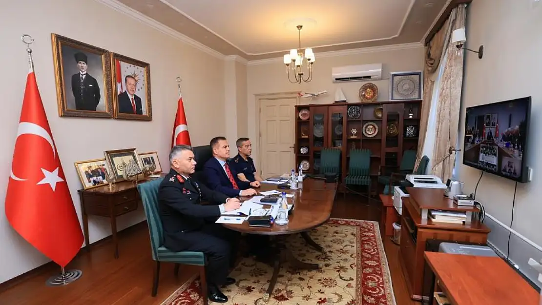 Muğla Valisi Akbıyık, Asayiş ve Güvenlik Toplantısı'na katılım sağladı