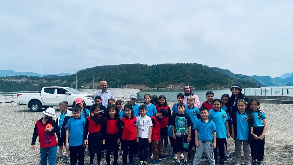 Öğrenciler,  Köyceğiz'de Akköprü Barajı'nda incelemeler yaptılar
