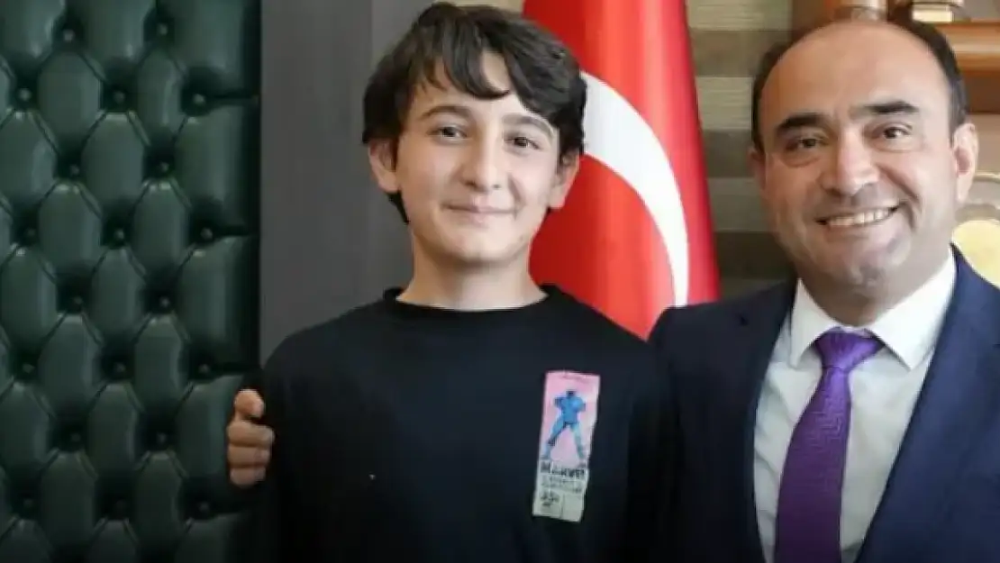 Seydikemer Belediye Başkanı'nın oğlu LGS Türkiye birincisi oldu