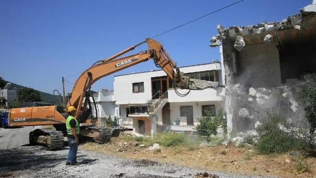 MUĞLA BODRUM'DA İKİ BÜYÜK YIKIM