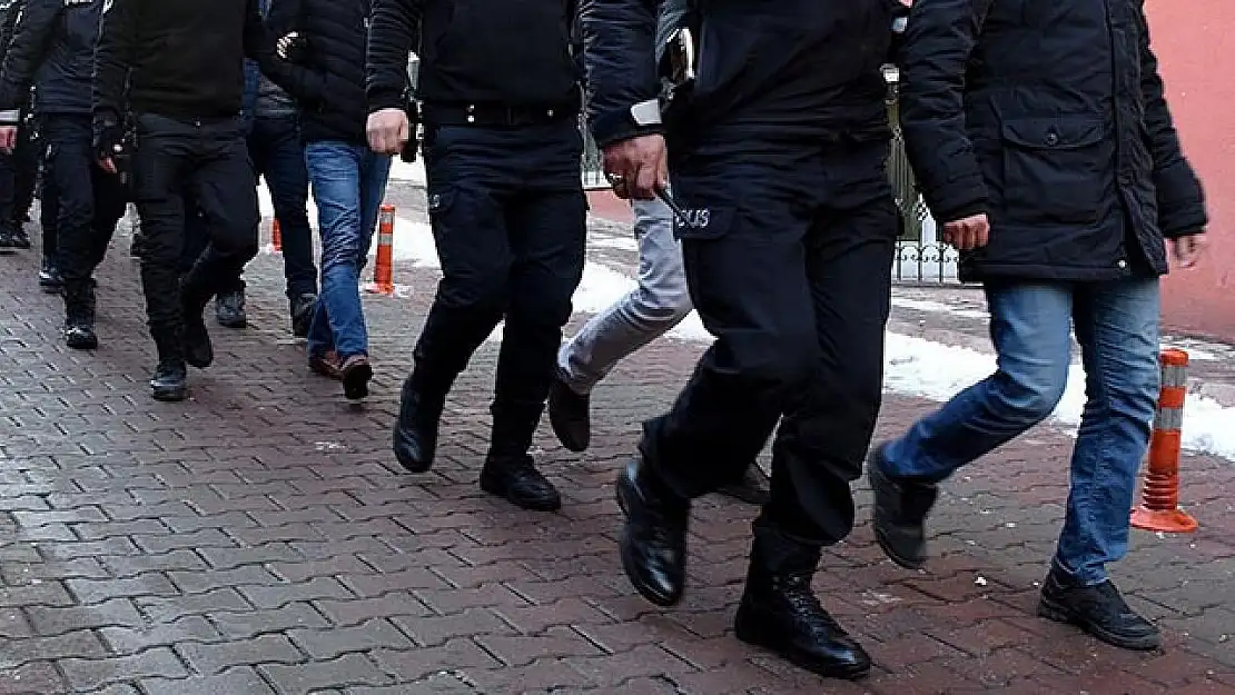 SİBERGÖZ-8 OPERASYONLARINDA SUÇ ÜSTÜ