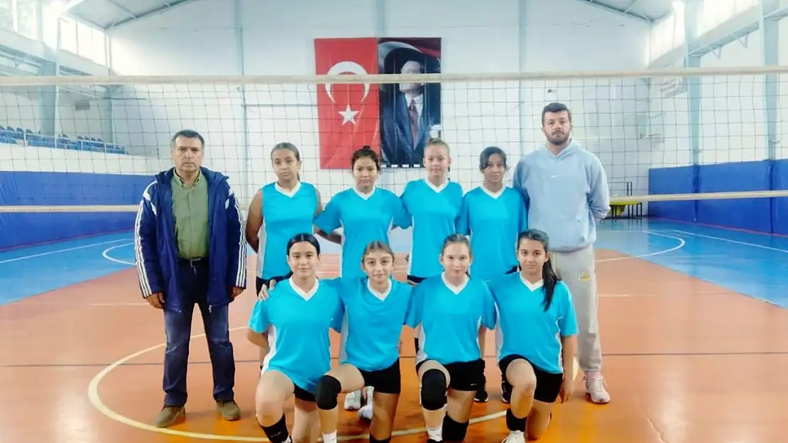 KÖYCEĞİZ'DE ŞAMPİYONLUK YARIŞI