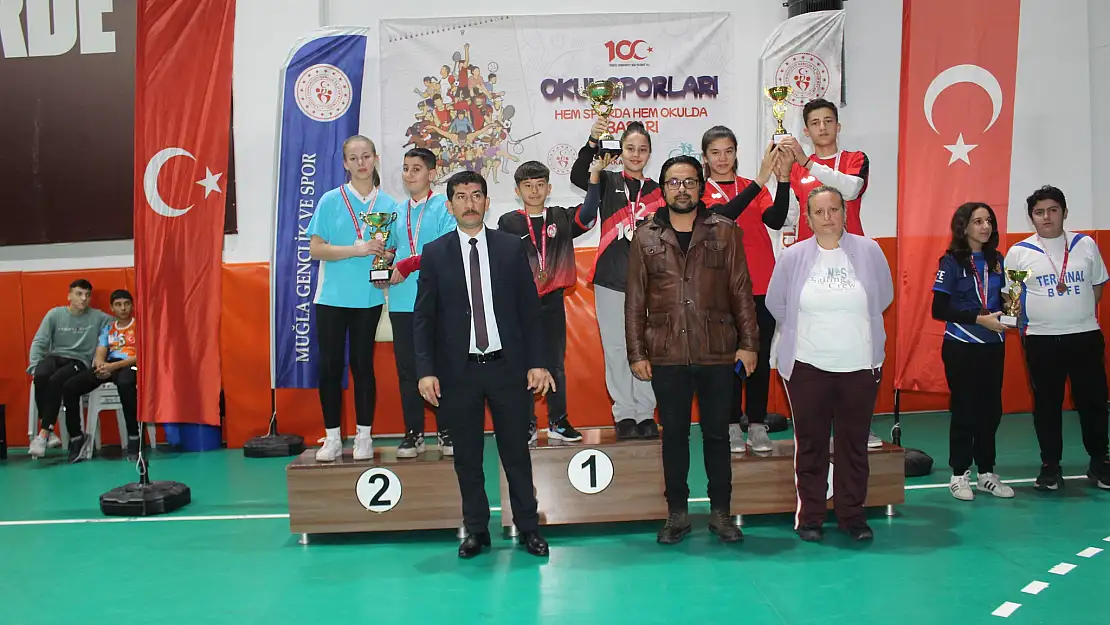 FLOOR CURLİNG OKUL SPORLARI İL BİRİNCİLİĞİ MÜSABAKALARI TAMAMLANDI