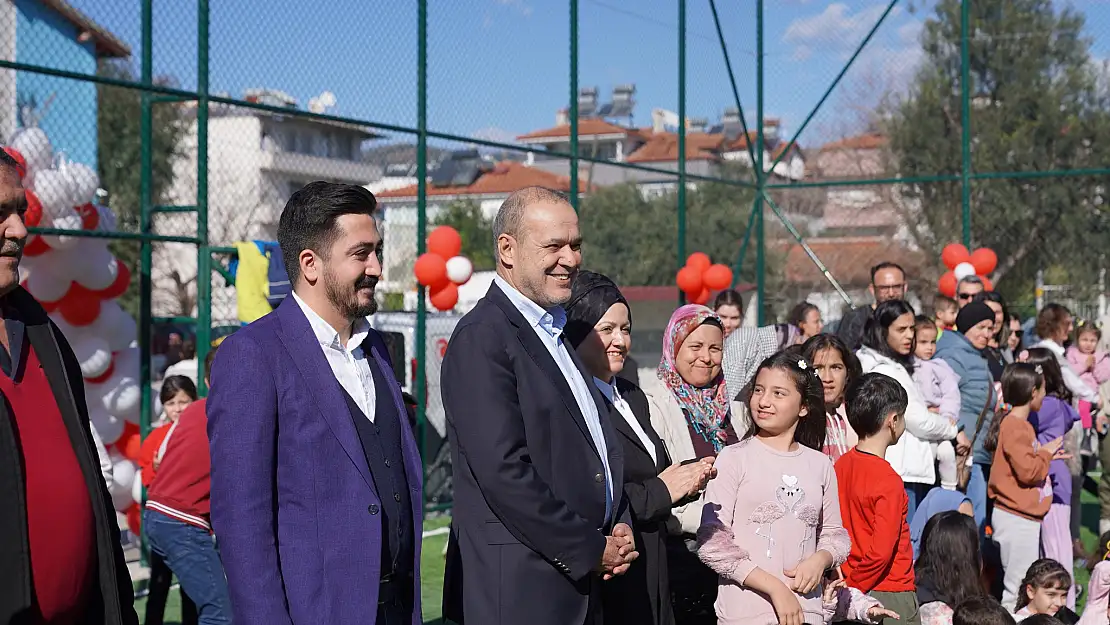 BAŞKAN UZUNDEMİR'DEN ÇOCUKLARA TATİL HEDİYESİ