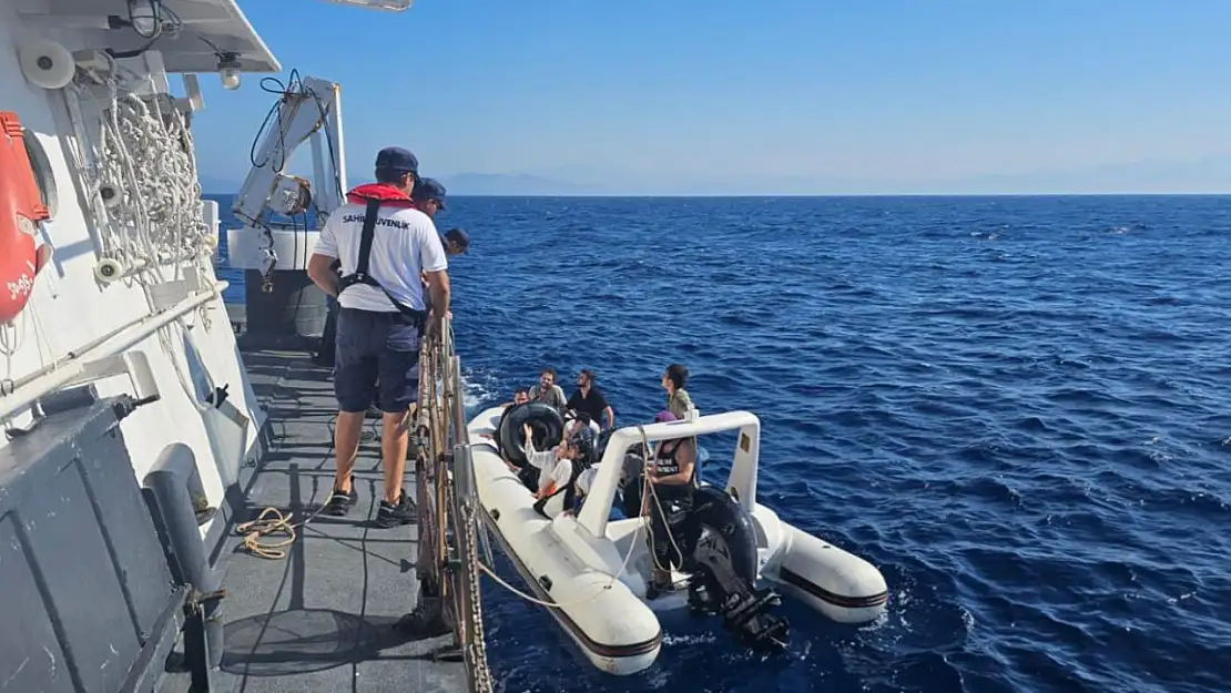 MUĞLA'DA 15 GÖÇMEN KAÇAKÇISI TUTUKLANDI!