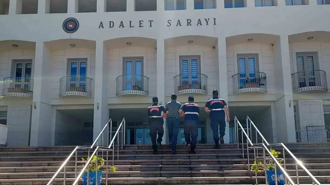 PKK'LI TERÖRİST BODRUM'DA JANDARMANIN DÜZENLEDİĞİ OPERASYONLA YAKALANDI