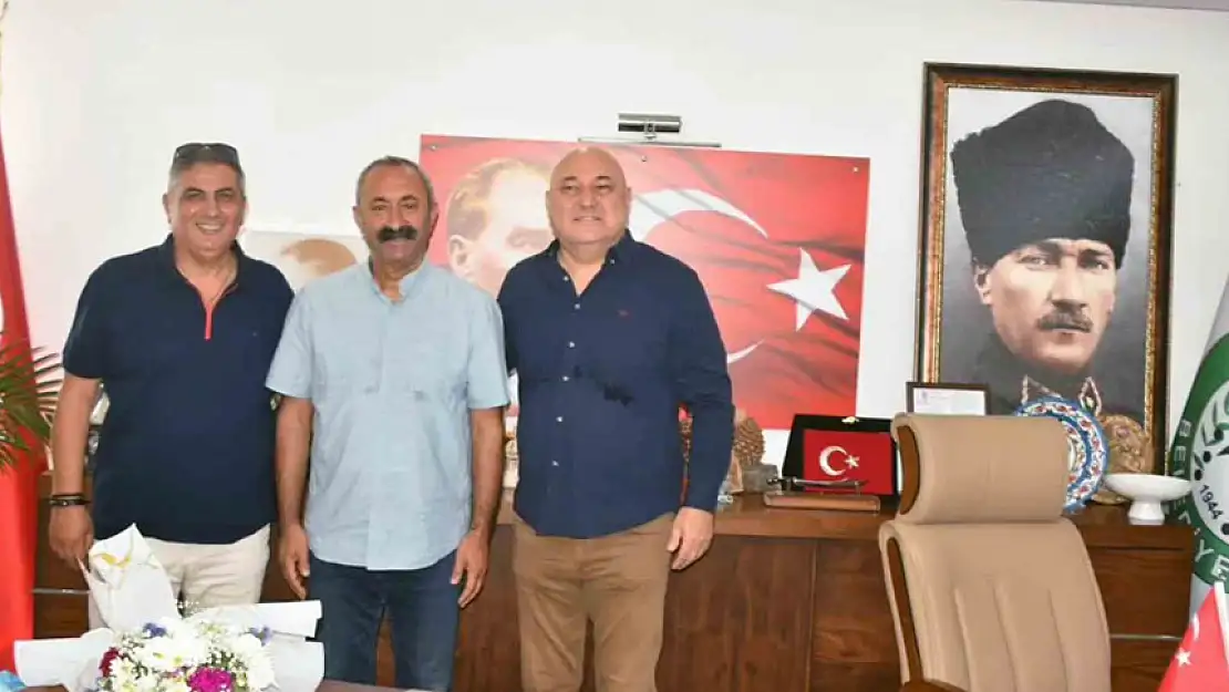 KOMÜNİST BAŞKAN MAÇOĞLU YATAĞAN BELEDİYE BAŞKANI GÜNAY'I ZİYARET ETTİ