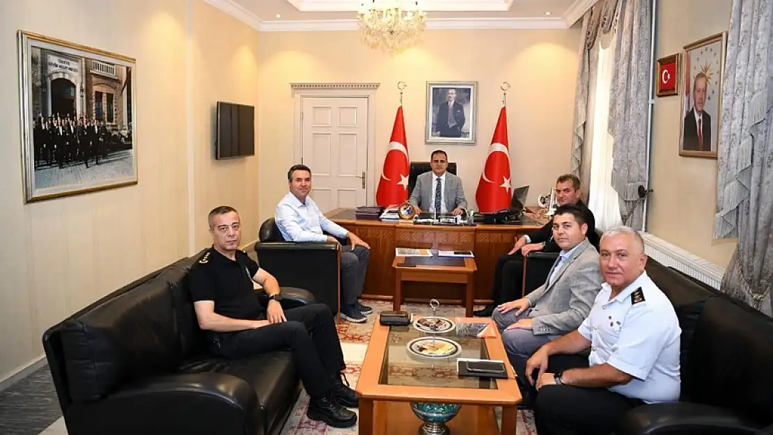 MUĞLA VALİSİ DR. İDRİS AKBIYIK'TAN ORMAN YANGINLARI DEĞERLENDİRME TOPLANTISI