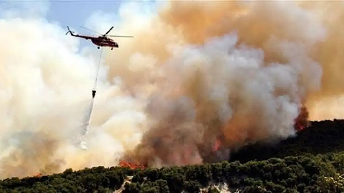 YANGINA MÜDAHALE EDEN HELİKOPTER DÜŞTÜ