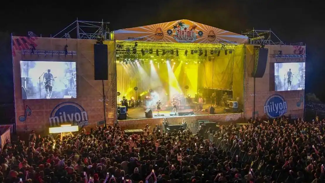 ORTACA ZEYTİNLİ ROCK FESTİVALİ'NDE YILDIZLAR GEÇİDİ: 5 GÜNDE 60 SANATÇI