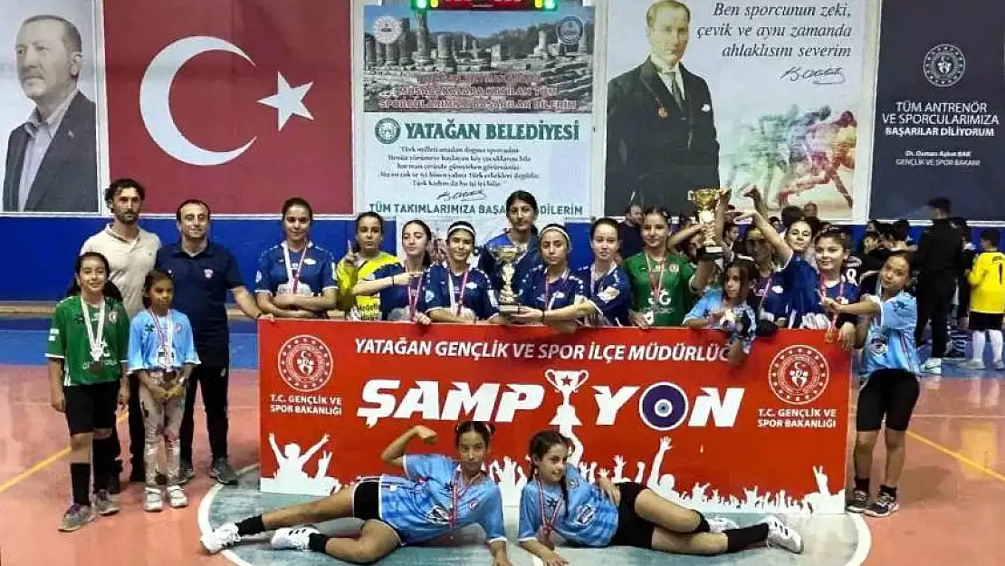 Yatağan'da U16 Salon Hokeyi Şampiyonası