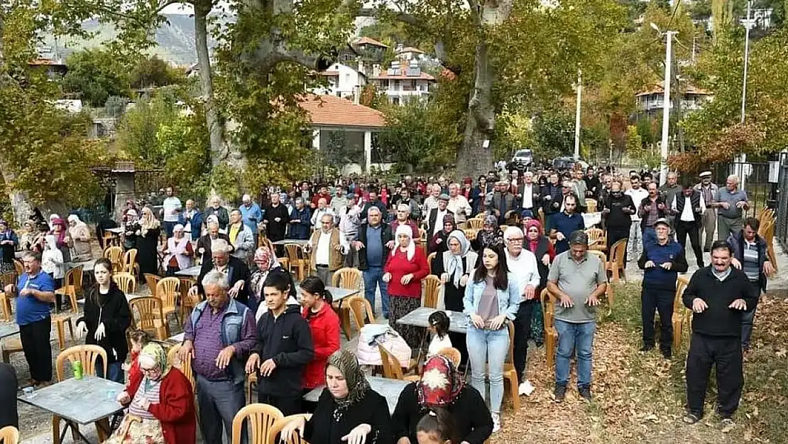 Köyceğiz'in Yayla Mahallesi'nde yağmur duasına büyük ilgi