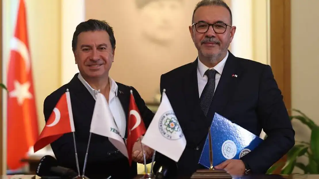 Türkiye'de ilk olan protokole, Büyükşehir Belediyesi ile Yeşilay imza attı