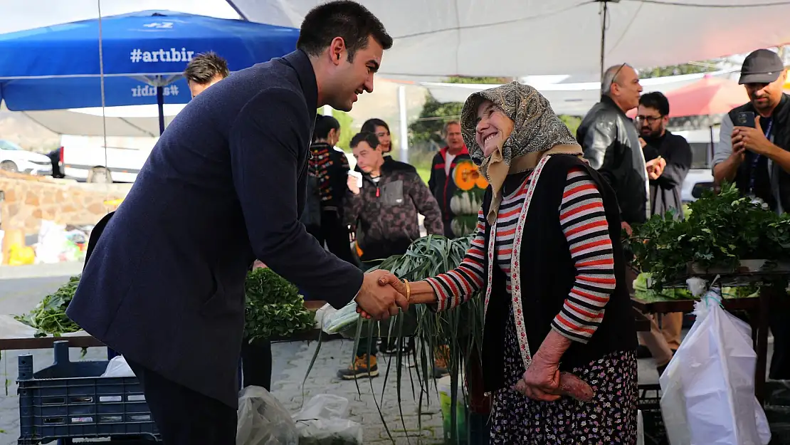 Tamer Mandalinci Bodrum'un mahallelerini gezdi, vatandaşlarla sohbet etti