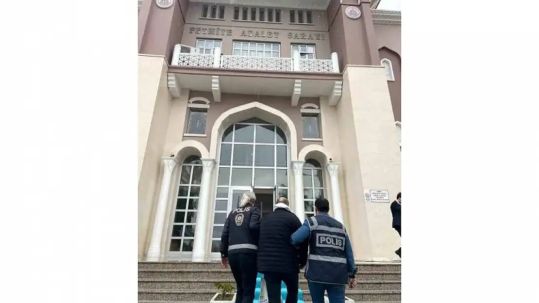 Fethiye'de hırsızlık suçundan aranan şahıs polise yakalandı