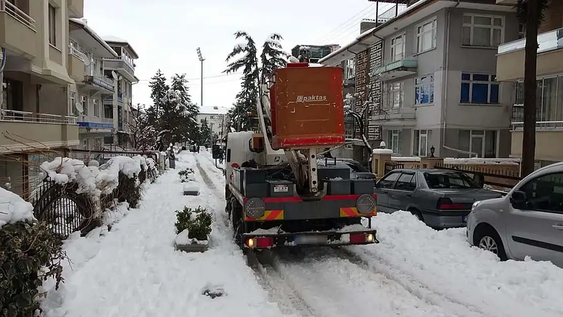 Isparta 25 Aralık okullar tatil mi? Çarşamba Isparta'da okullara kar tatili var mı?