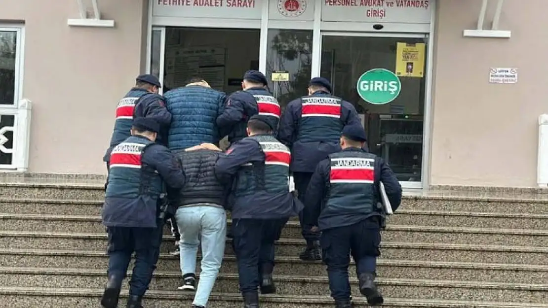 Jandarmadan Fethiye'de silah ve uyuşturucu ticareti operasyonu: 2 tutuklama