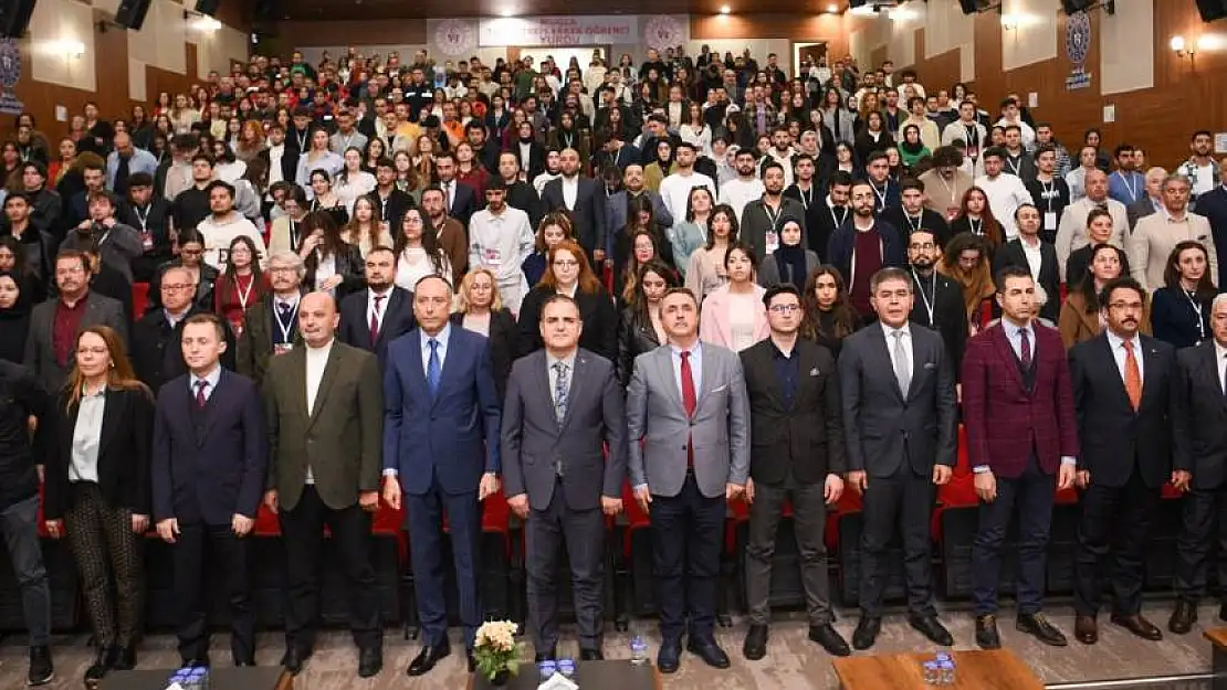 Vali Akbıyık'ın katılımıyla Muğla'da Gençlik Politika Belgesi Vizyon Çalıştayı gerçekleştirildi