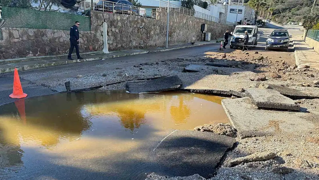 Bodrum'da değişmeyen manzara: Ana su hattı bomba gibi patladı