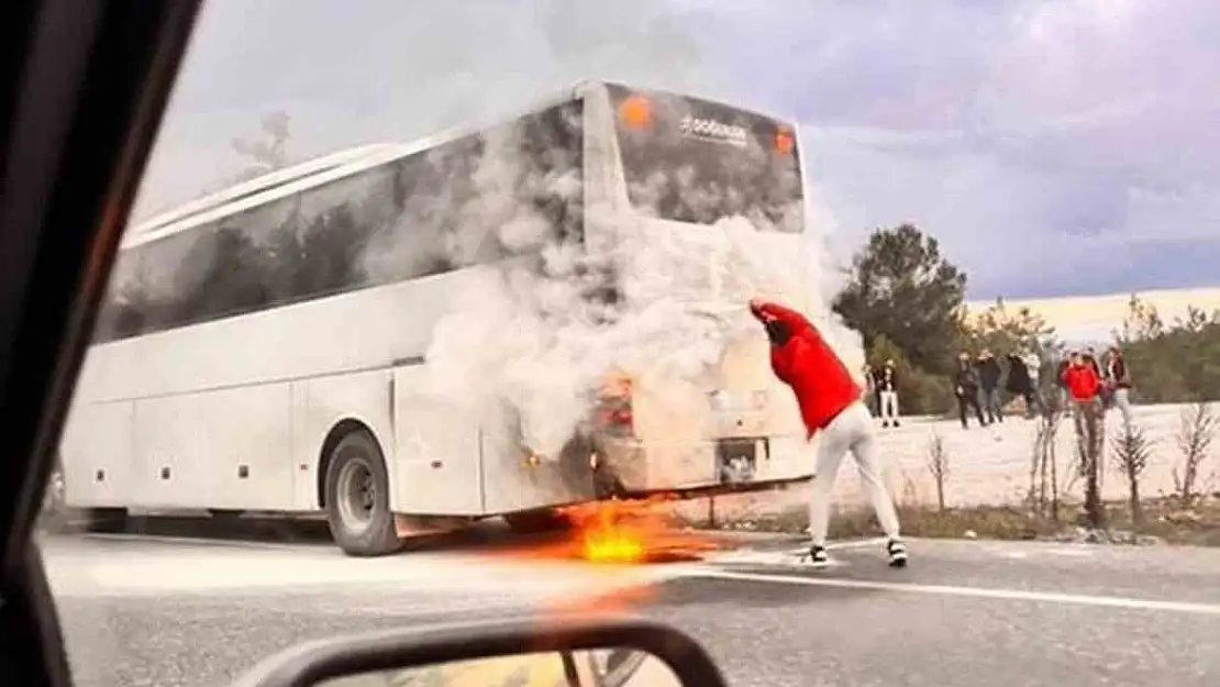 Muğla'da seyir halindeki otobüste çıkan yangın korkuttu